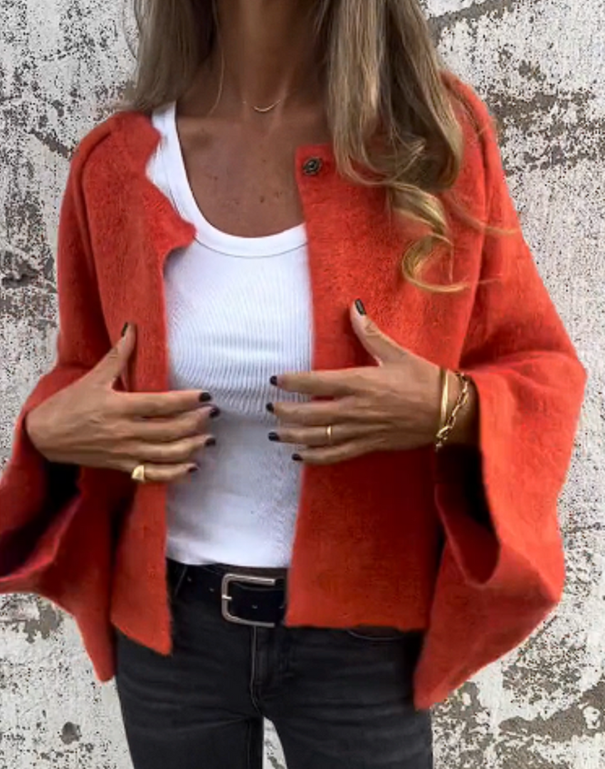 Angela – Luxe Knit Cocoon