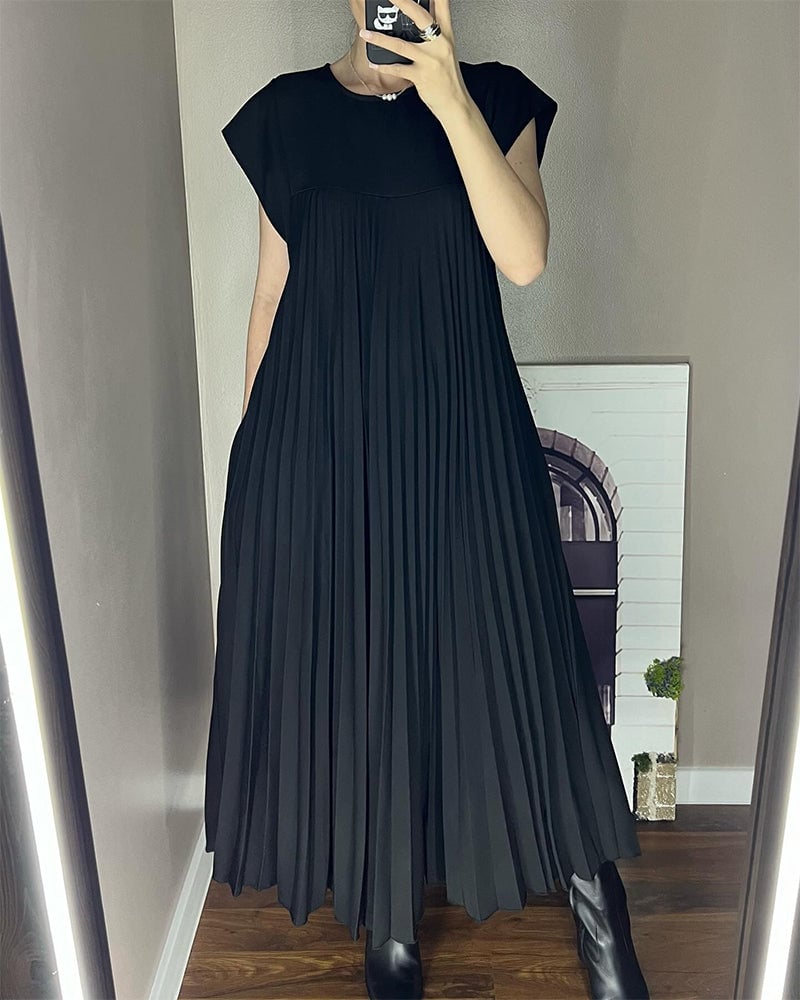 Madelyn - Elegant Pleated Dress